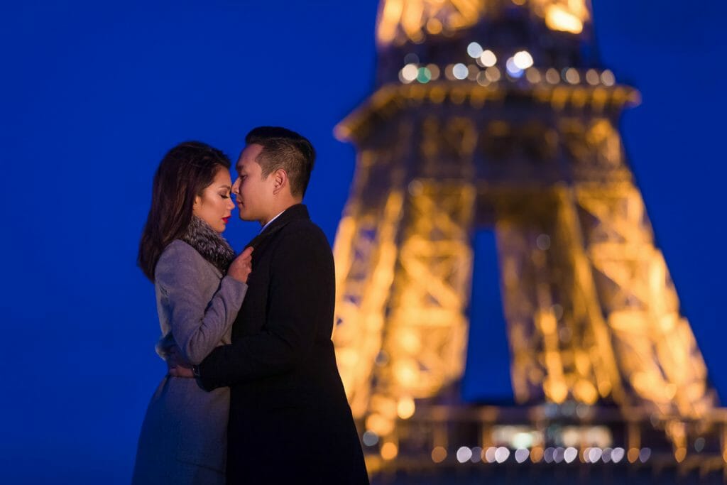 Best photo spots in Paris Pont de Bir-Hakeim during Blue Hour with Eiffel Tower as backdrop