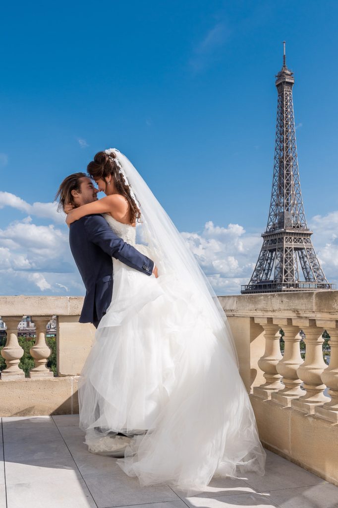 Paris wedding photos at the Shangri-La Hotel