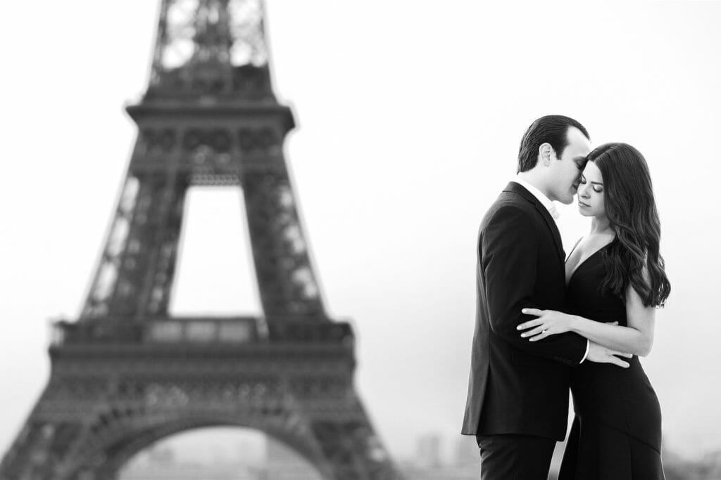 Romantic Couple photoshoot in Paris Eiffel Tower at sunrise