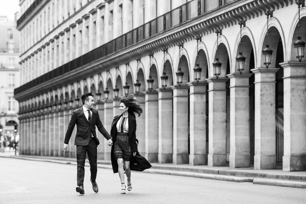 Paris couple package: Editorial couple photos in Paris in black and white