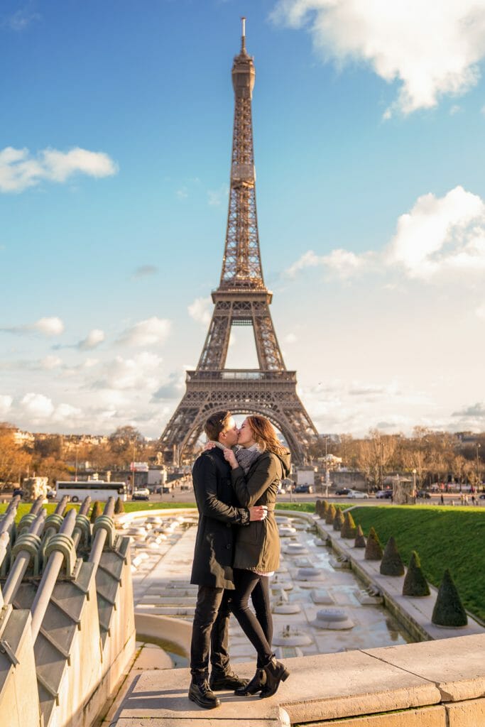 Paris Eiffel Tower photoshoot at the Trocadero Fountains