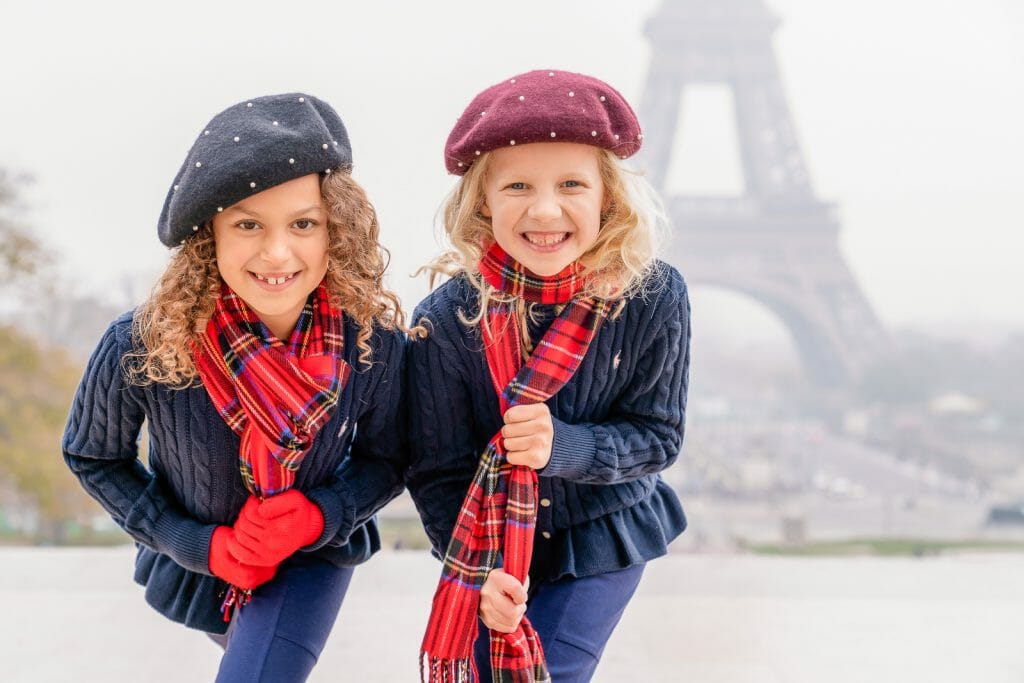 Cute Paris family portraits at Trocadero Eiffel Tower