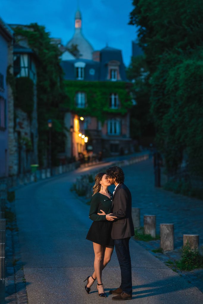 Paris nighttime engagement photos in Montmartre Maison Rose