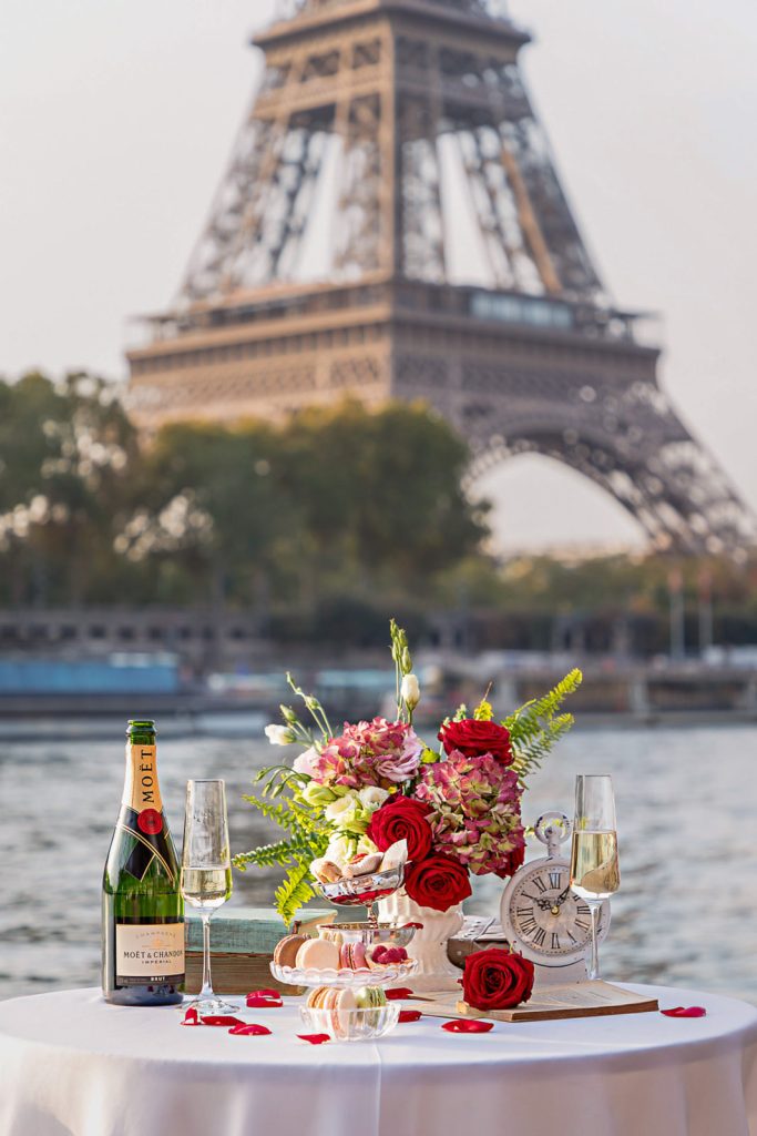Where to propose in Paris with Eiffel Tower view