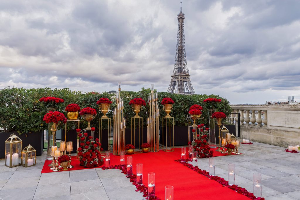 Shangri-La Paris proposal with luxury decor