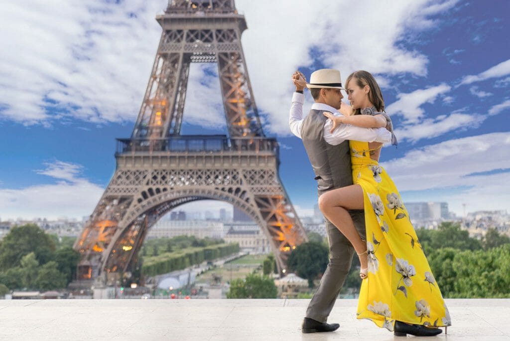 Tango in Paris Eiffel Tower engagement photos