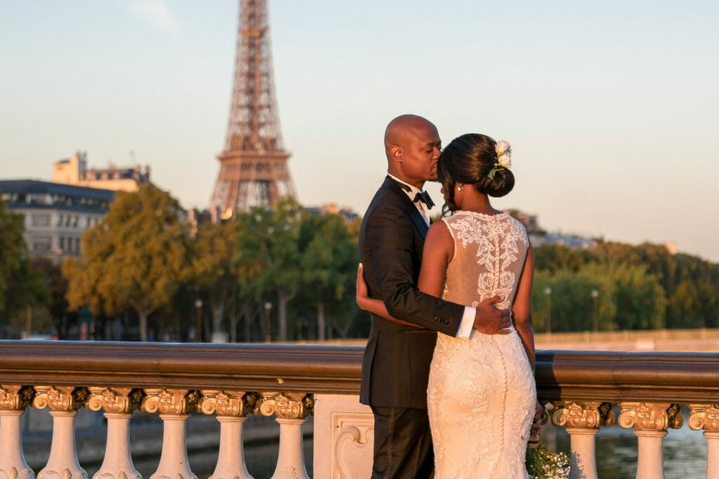 Ultra romantic pre-wedding couple photoshoot on Alexander III Bridge at sunrise
