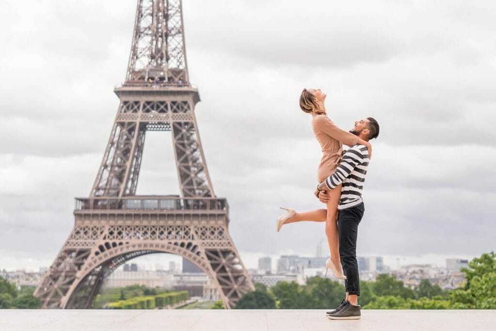 How to hire a Paris photographer when you don't live in Paris
