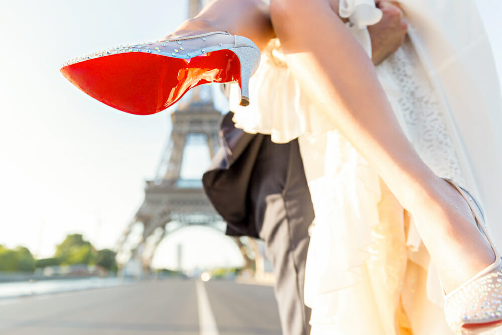 What to wear for an elopement in Paris