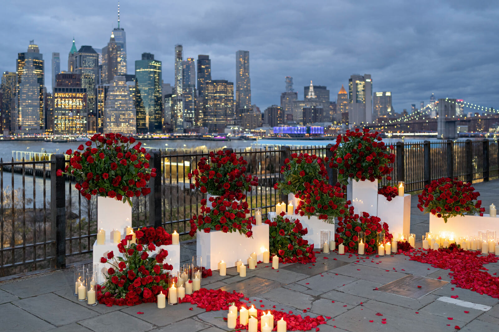 Memorable Brooklyn Bridge luxury marriage proposal photos