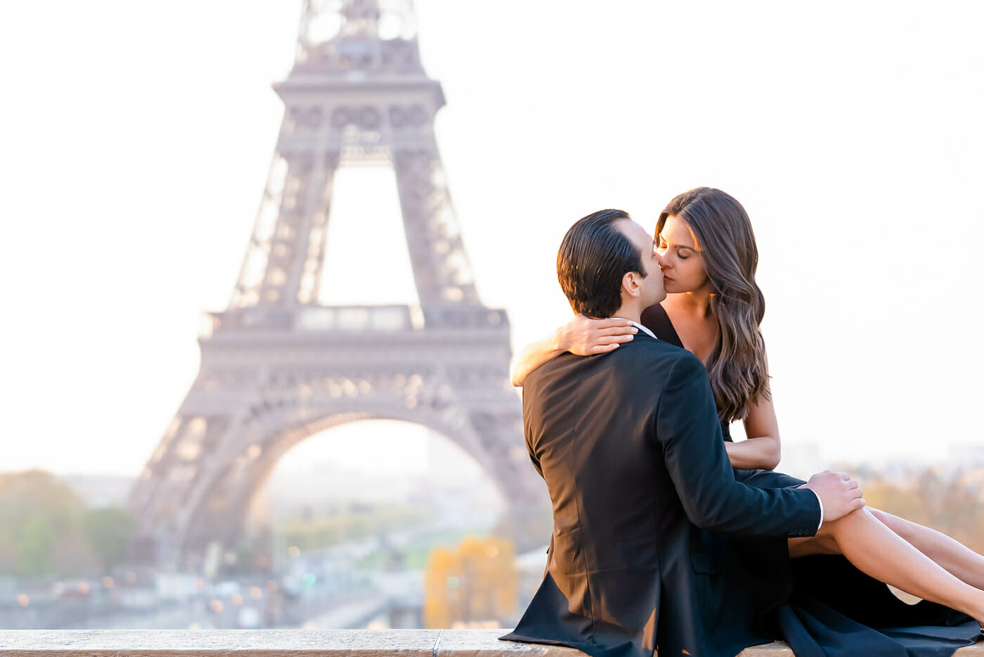 Amazing engagement photo ideas for couples Eiffel Tower