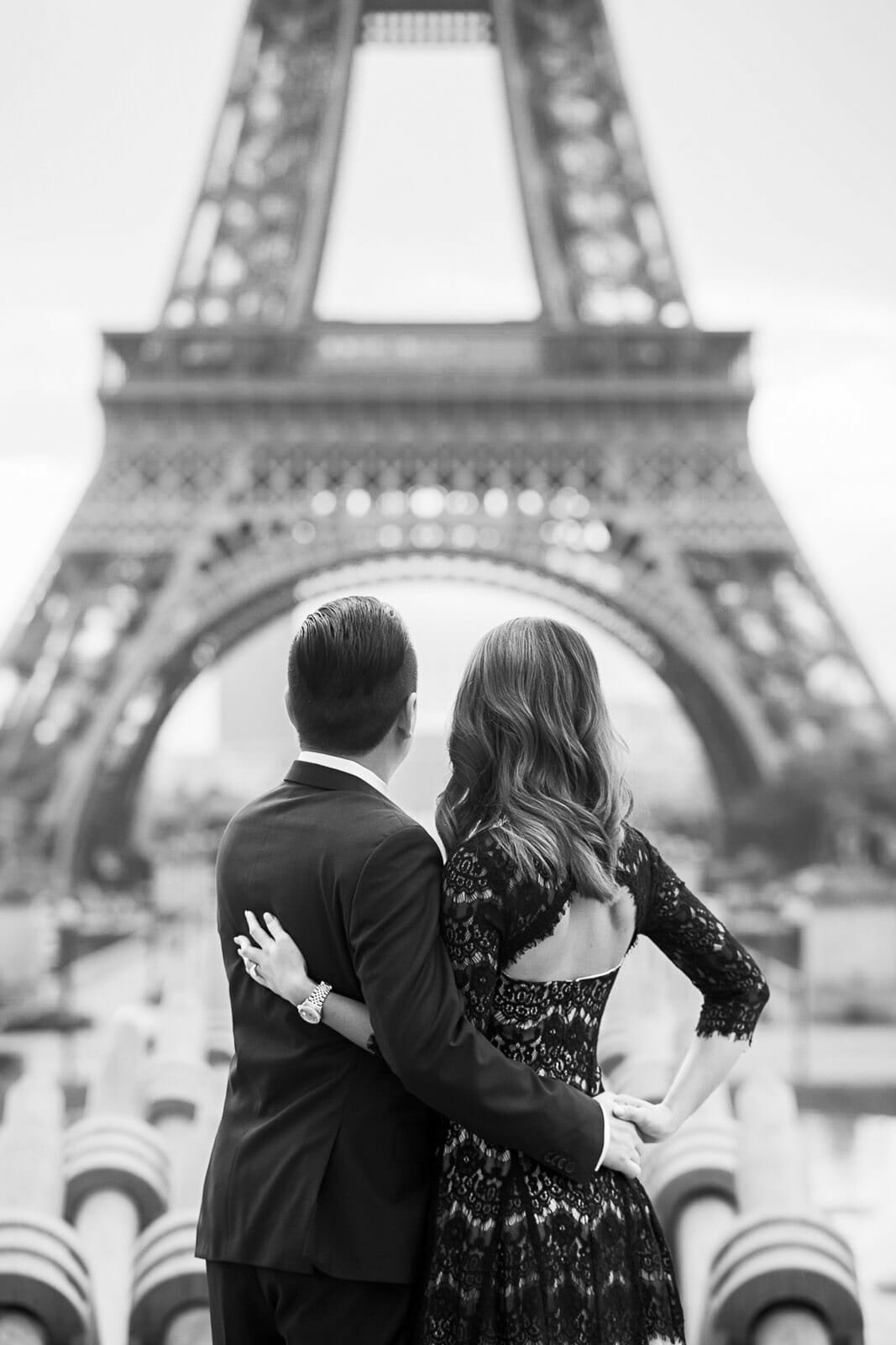 Romantic Eiffel Tower couple photos at Trocadero around sunrise