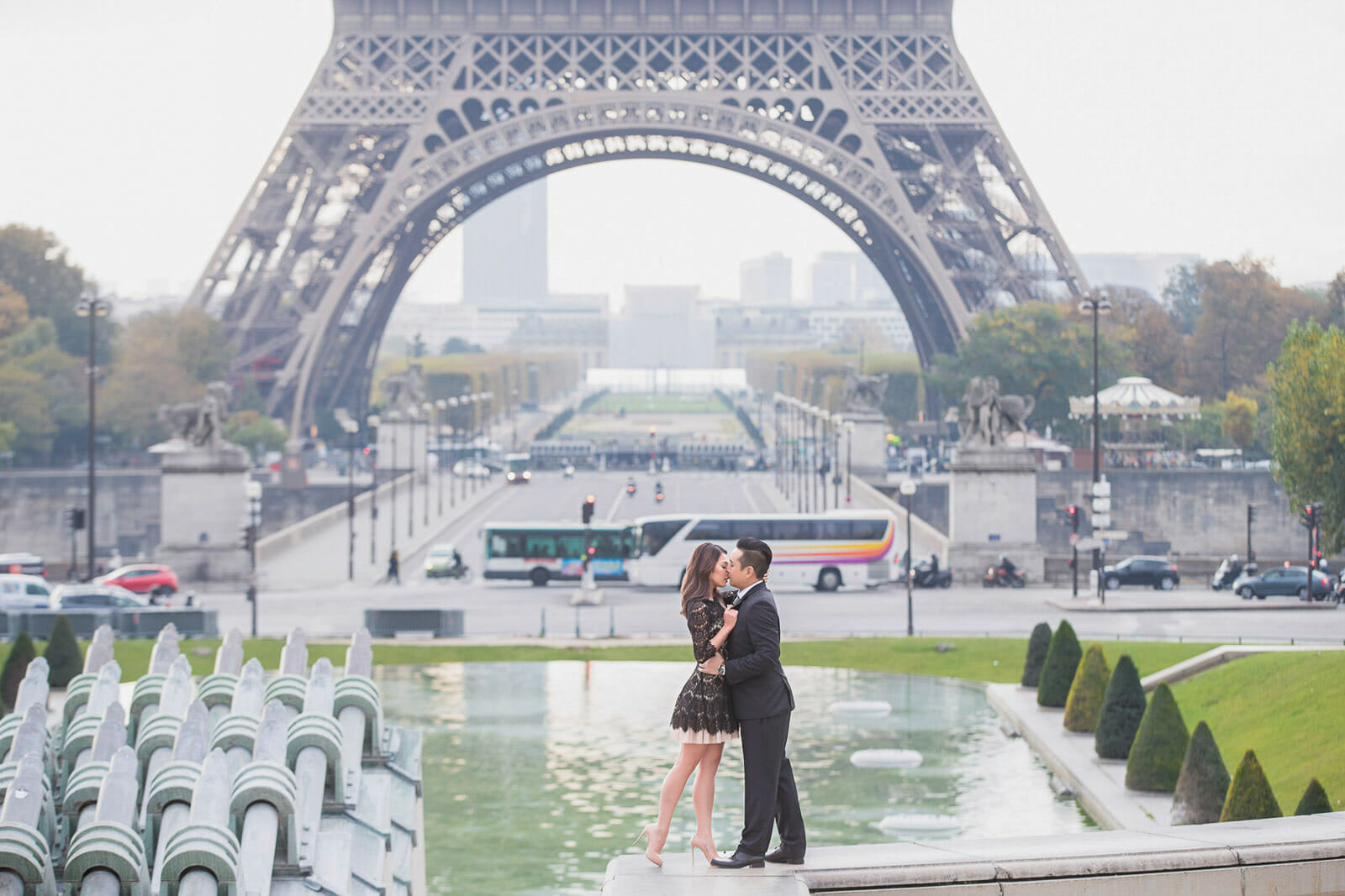 Beautiful Eiffel Tower couple photos at Trocadero Paris