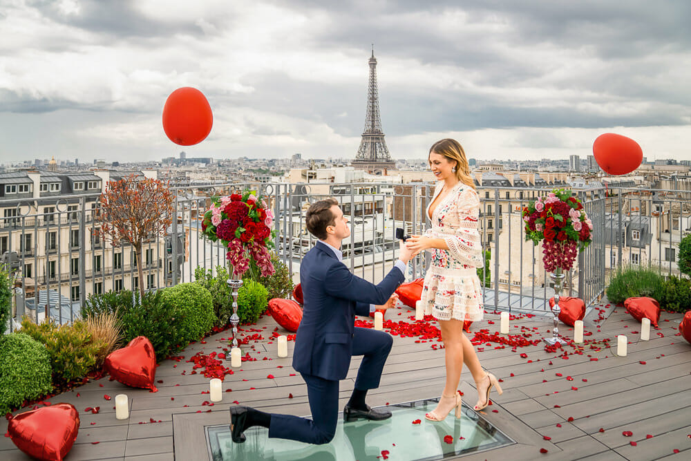 Eiffel Tower couple pictures on a private residential rooftop