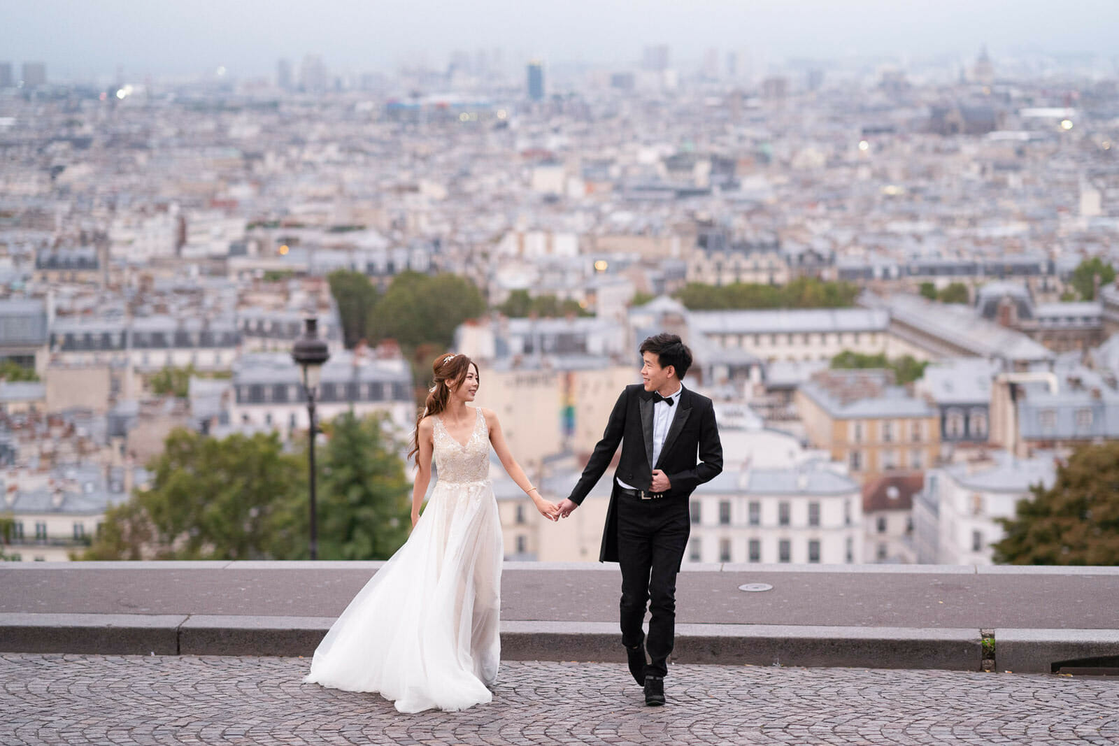 Pre-wedding photoshoot at sunrise at Montmartre near Sacre Coeur