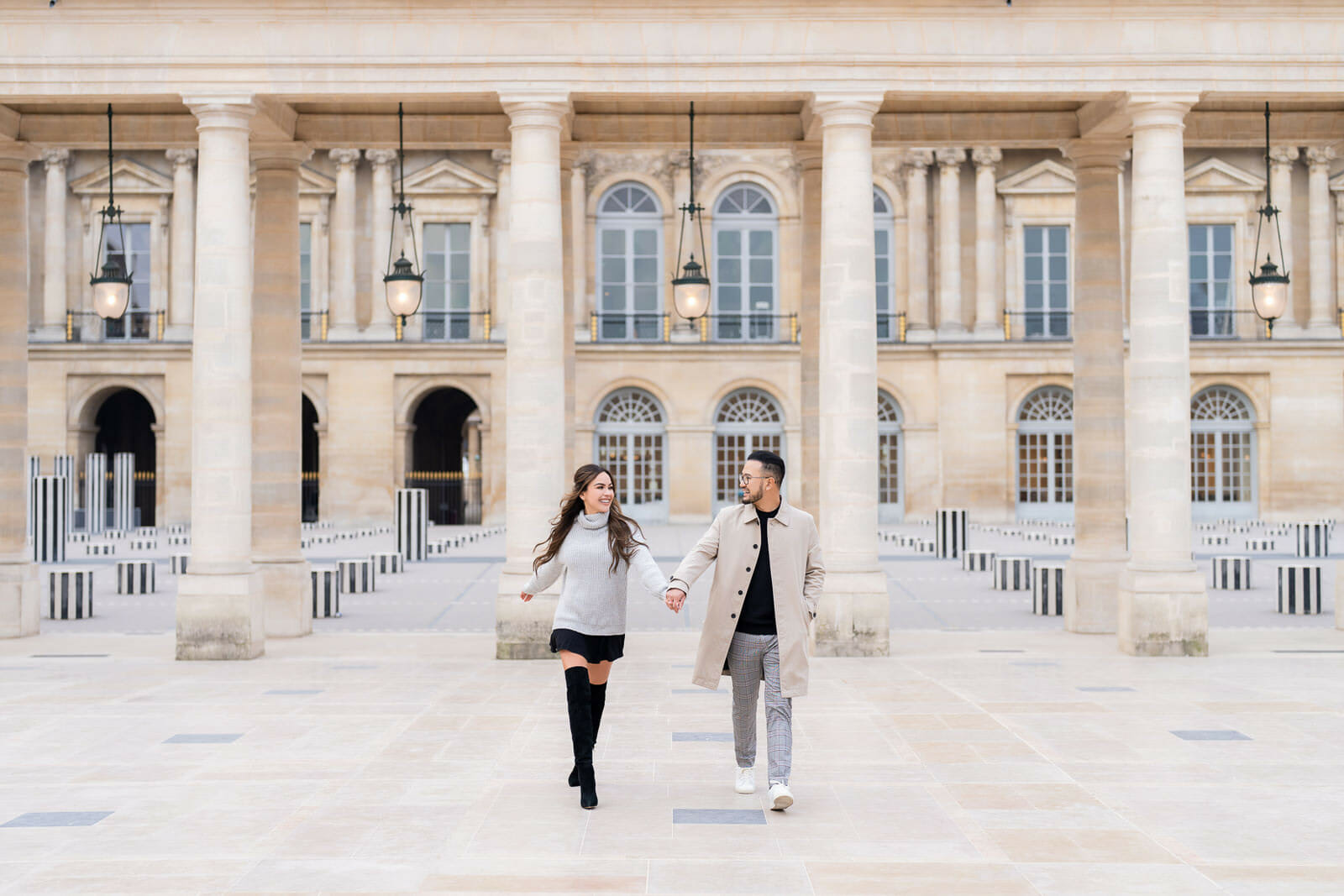 Palais-royal paris playful couple photoshoot