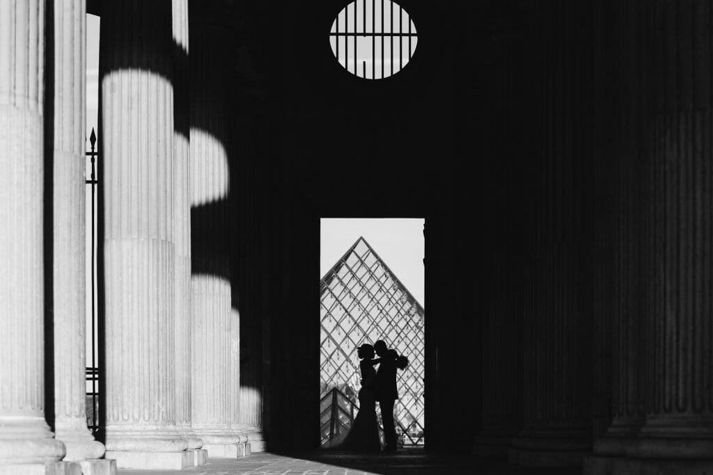 Black and white engagement photos