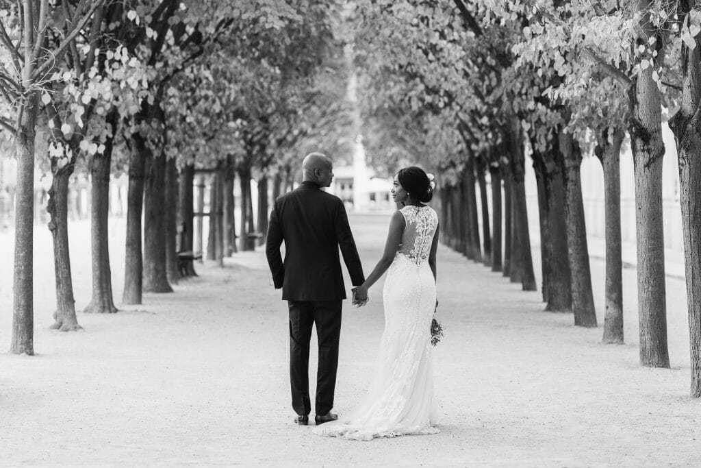 Black and white engagement photos