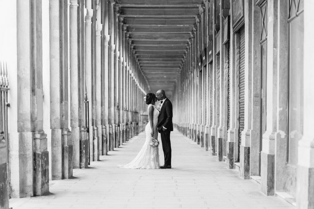 Black and white engagement photos