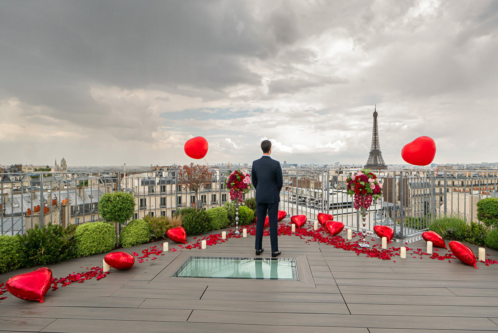 Paris proposal photographer Private Eiffel Tower Rooftop Proposal