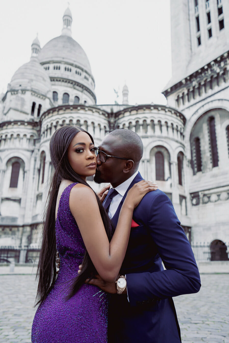 Couple photoshoot at Montmartre with Sacre Coeur as backdrop