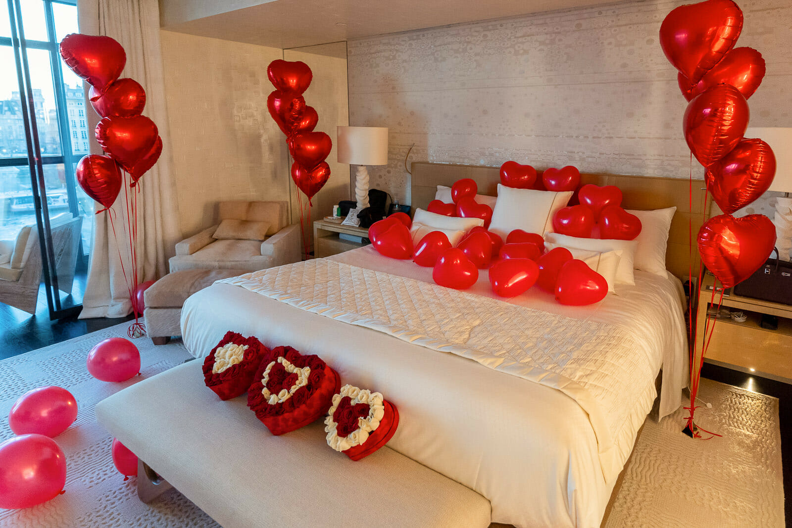Luxury marriage proposal ideas: surprise her with amazing hotel room decorations
