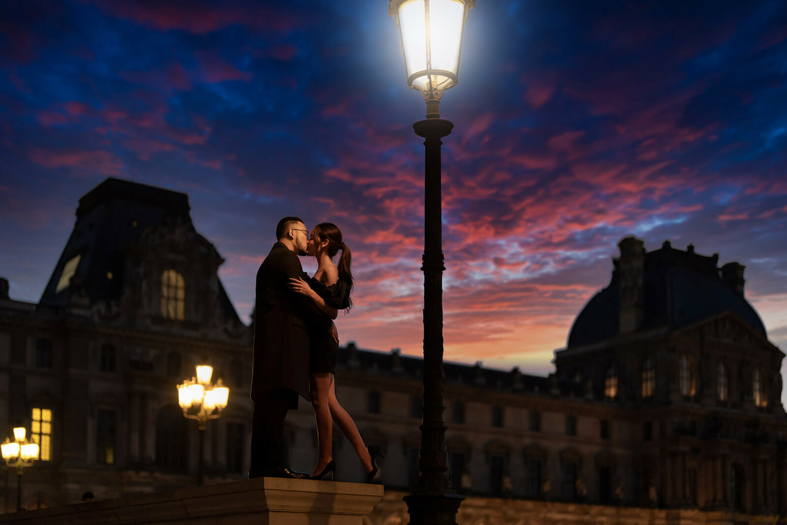 Romantic Eiffel Tower Marriage Proposal with couple photoshoot a