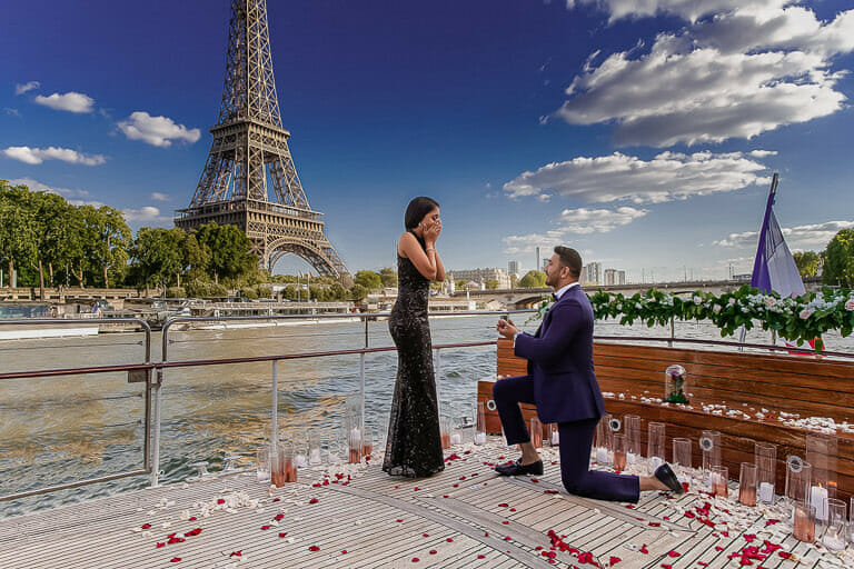 Romantic Paris Scavenger Hunt Proposal with private yacht Eiffel Tower view