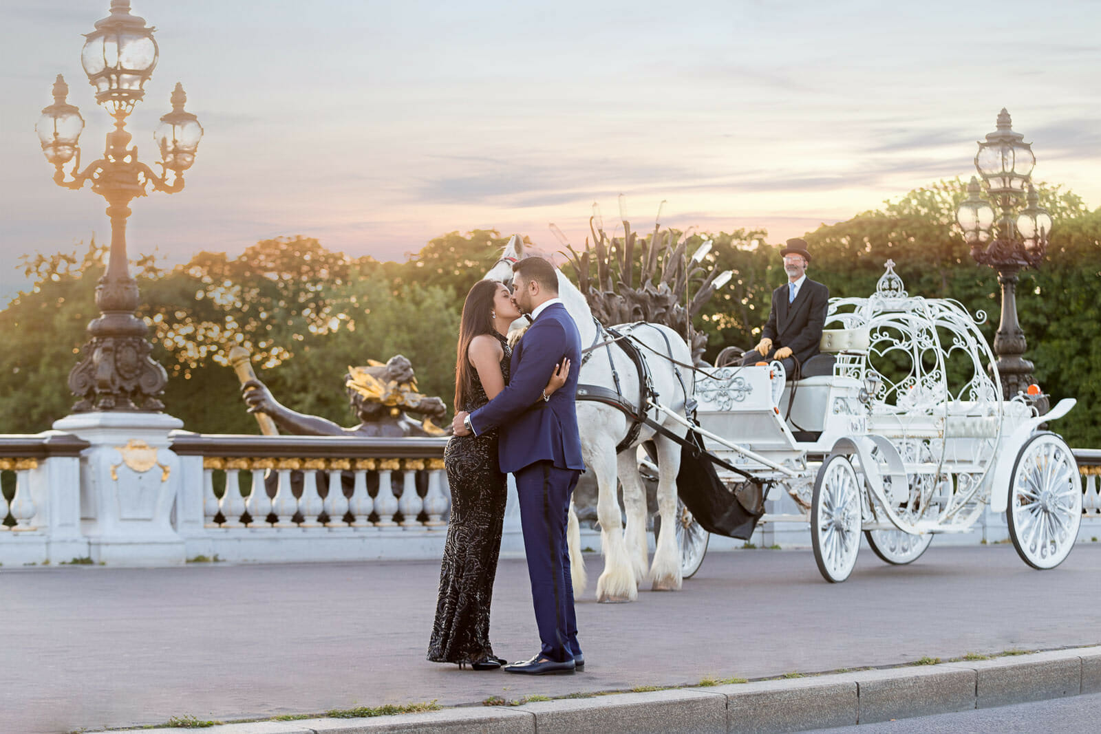 Romantic Paris proposal ideas with horse carriage at Alexander III Bridge