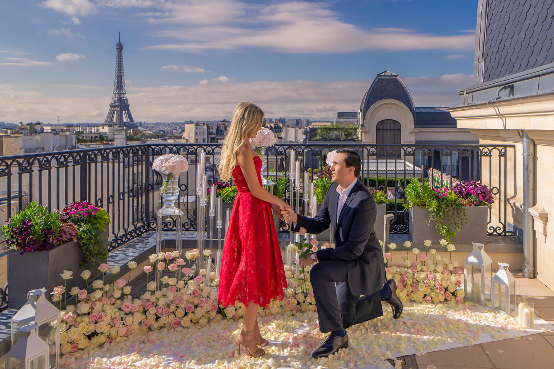 Secret Table Peninsula Paris private rooftop marriage proposal
