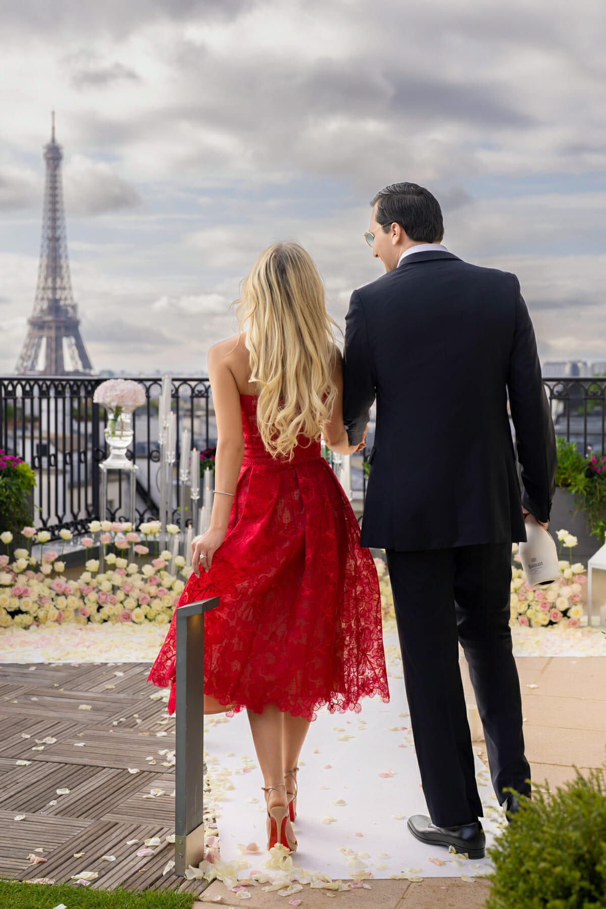 Secret Table Peninsula Paris private rooftop marriage proposal