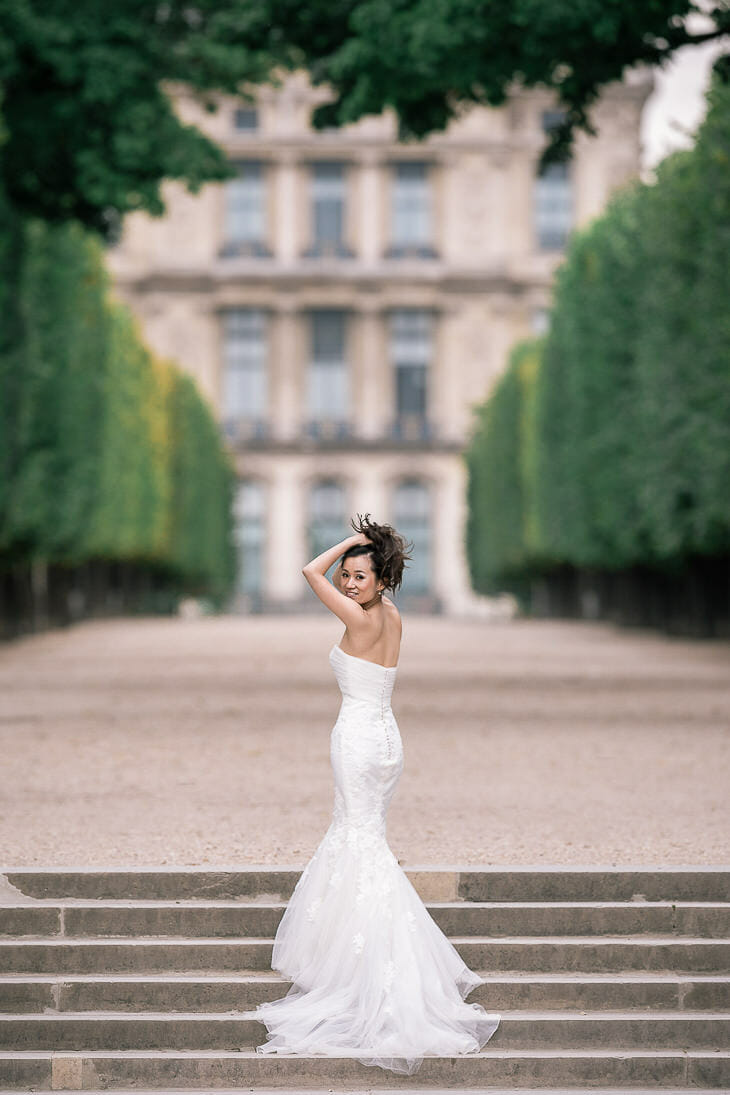 Paris solo portrait of bride in the Tuileries Gardens
