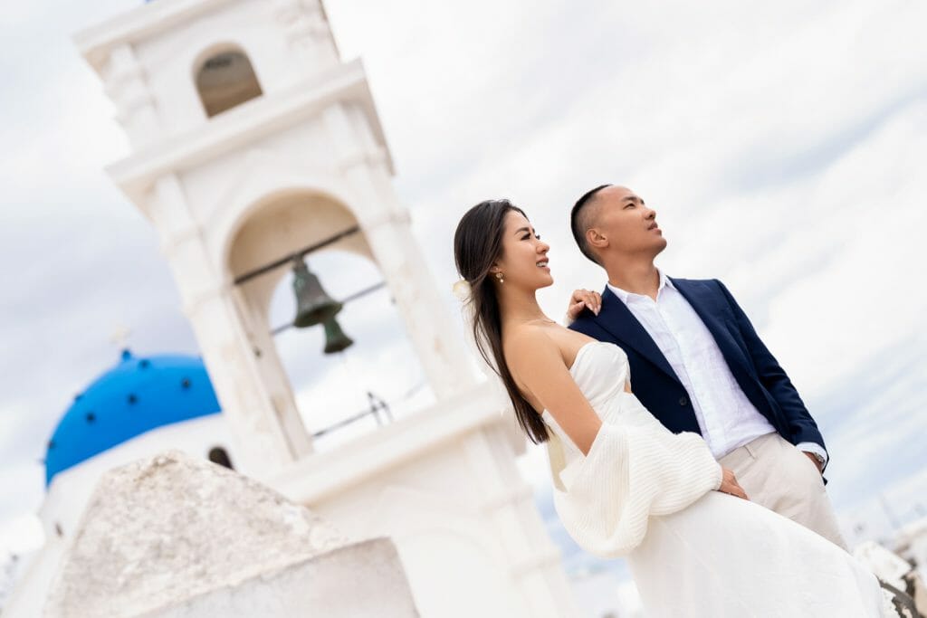 Dreamy Santorini photoshoot in April