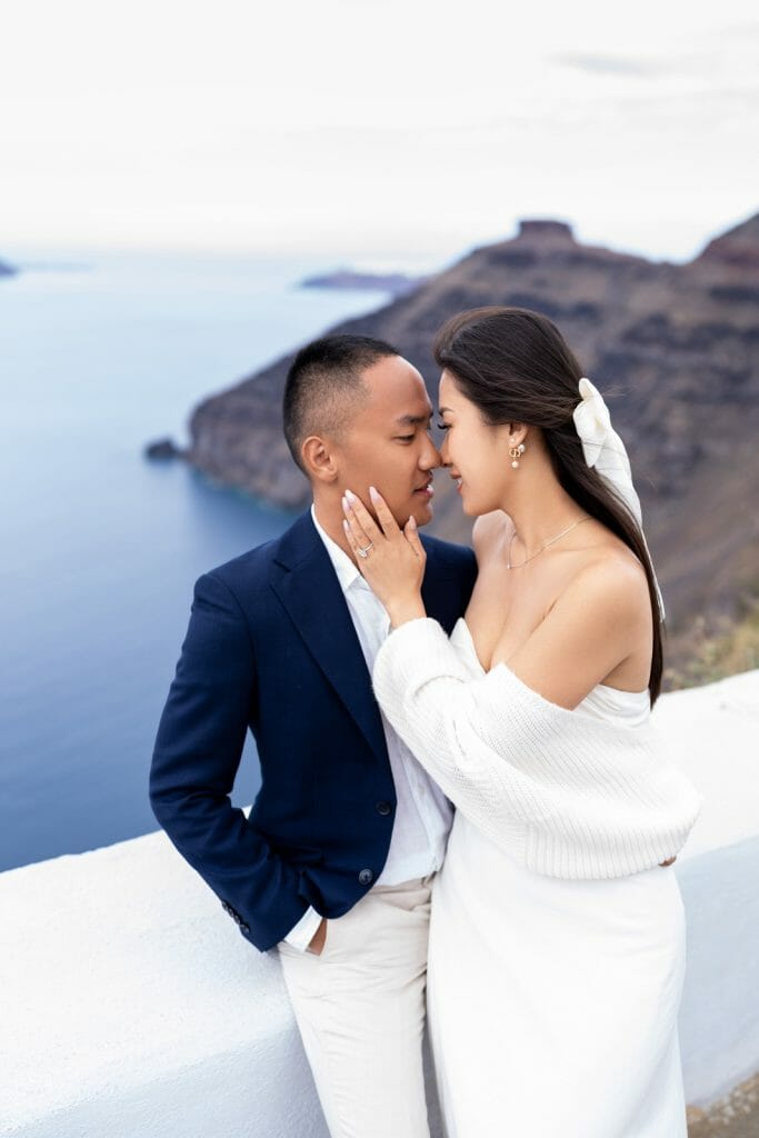 Santorini Photoshoot couple photos in Imerovigli