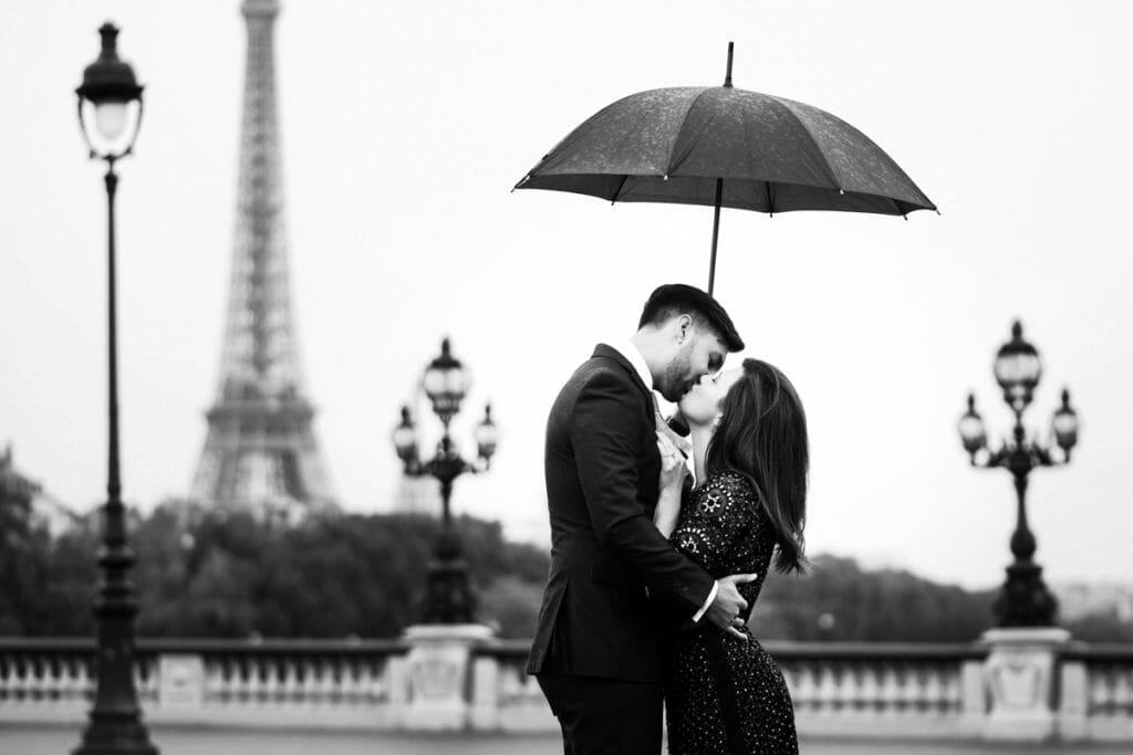 Where are the most romantic places in Paris