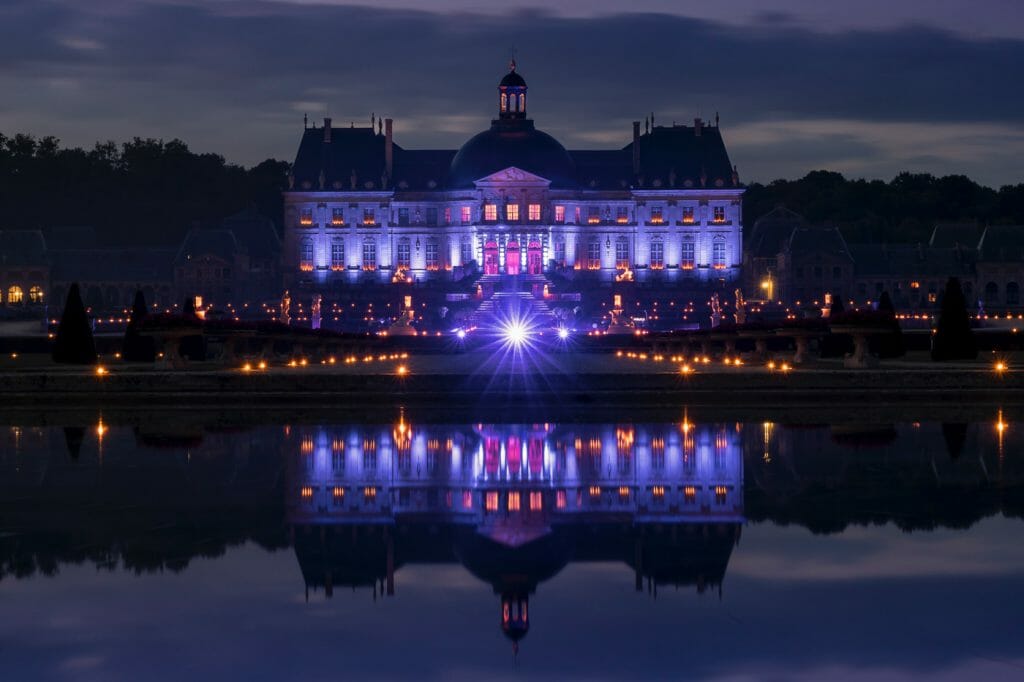 Vaux le Vicomte wedding Paris France