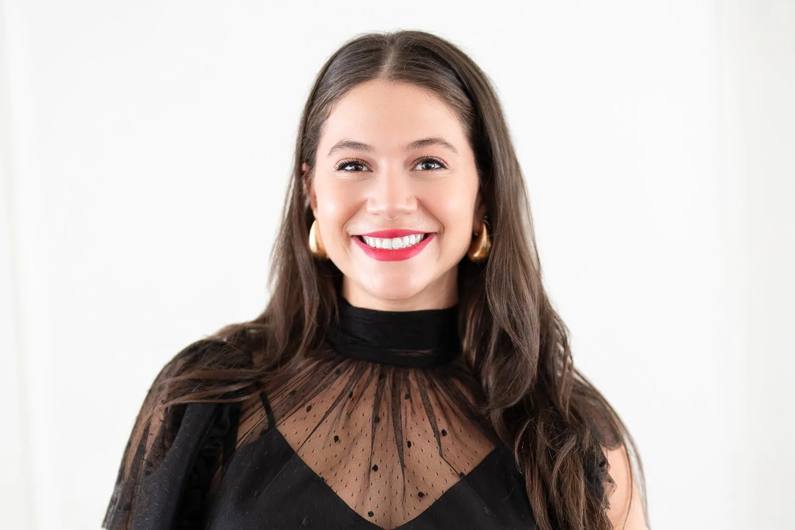 Eden is an experienced and dynamic Paris proposal planner with boundless energy and a can-do attitude, ready to bring your dream proposal to life. Fluent in both English and French.